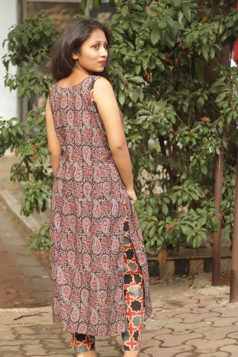 Vanya | Long Sleeveless Kurta | Noir Leaves Ajrakh