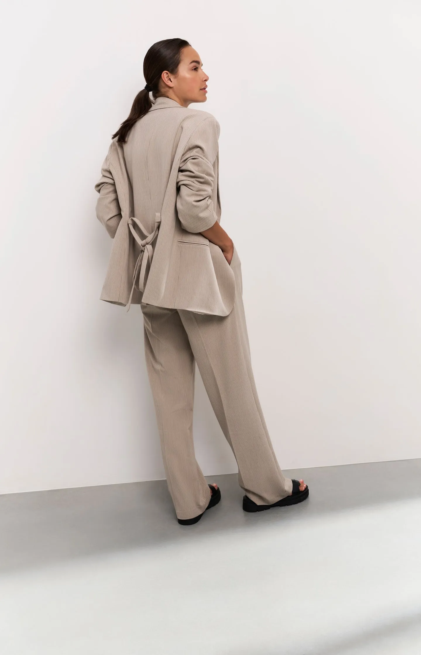 Wide-leg trousers with pinstripe