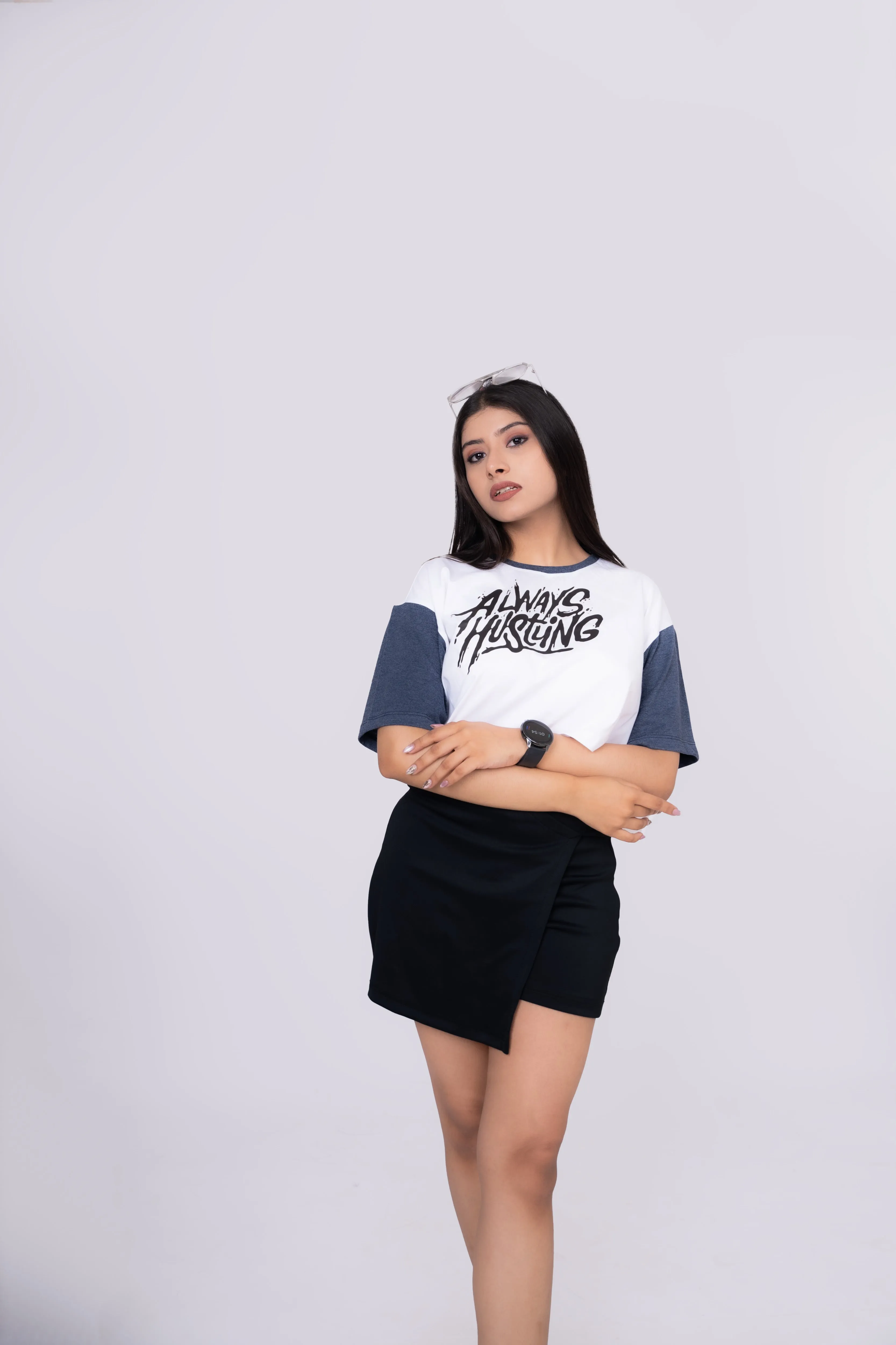 Women's Dual Color Always Hustling Oversize Crop Tshirt